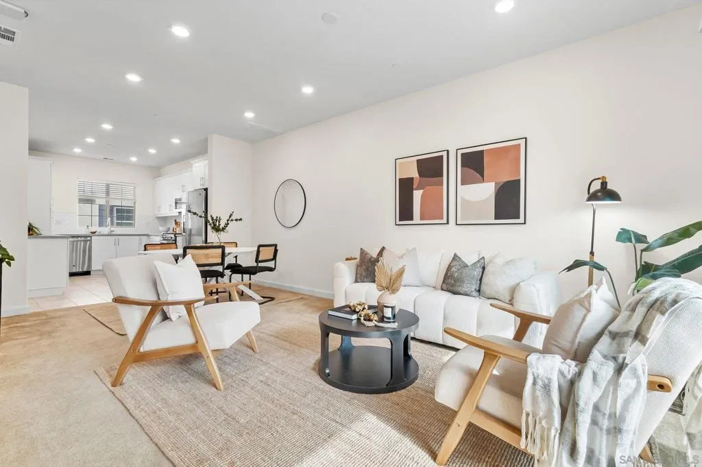 , Oceanside, California 92056 home-pic-0